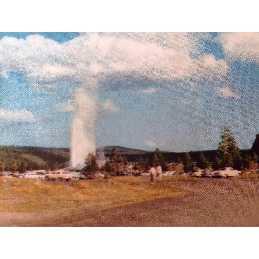 1955 Vintage Haynes MicroColor Old Faithful Inn Hotel Yellowstone Unposted